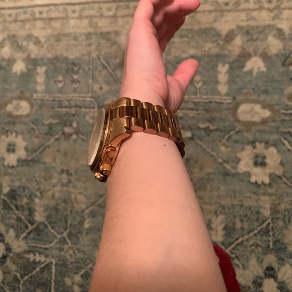 Michael Kors Rose Gold Runway watch - Picture 11 of 12